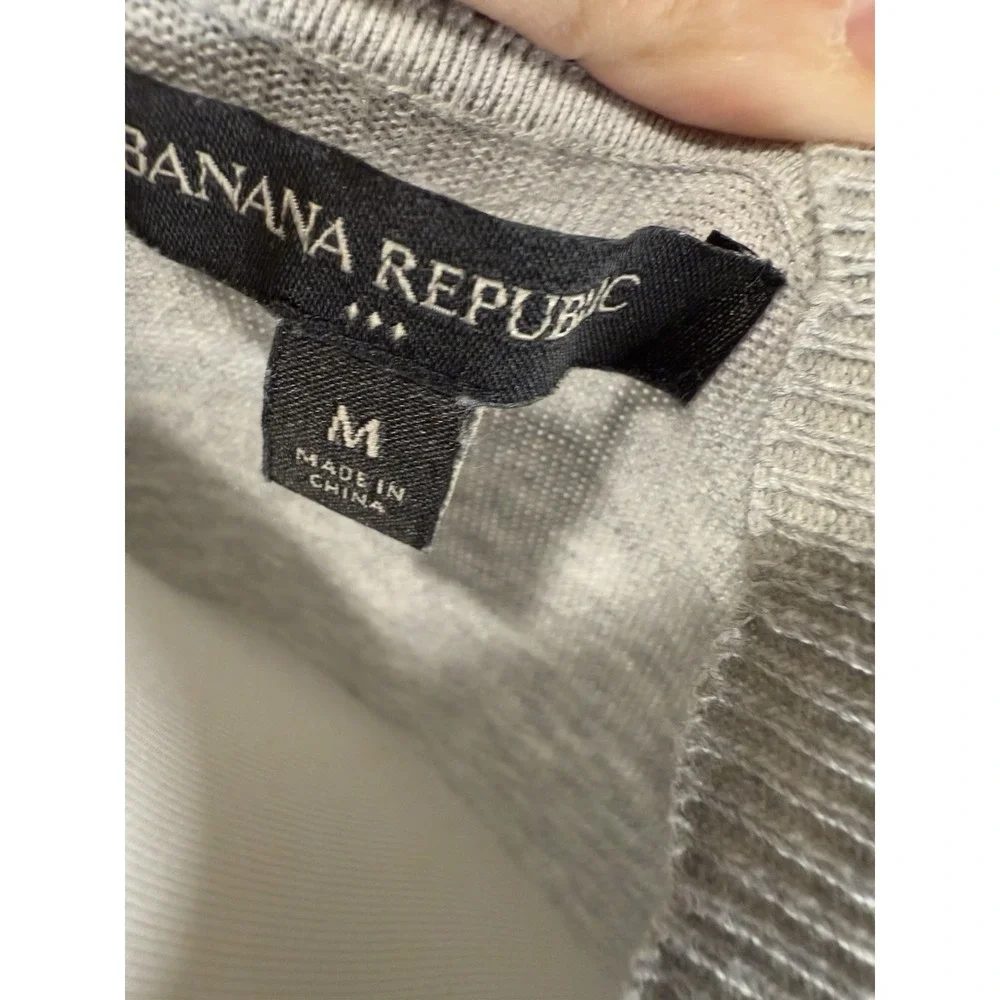 Banana Republic Sweater Womens Medium Gray Scalloped Neck Cotton Rayon Knit Top